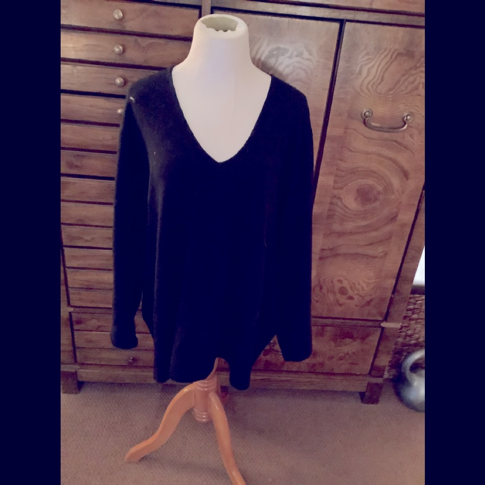 BCBG V~Neck NWT Pancho Sweater
